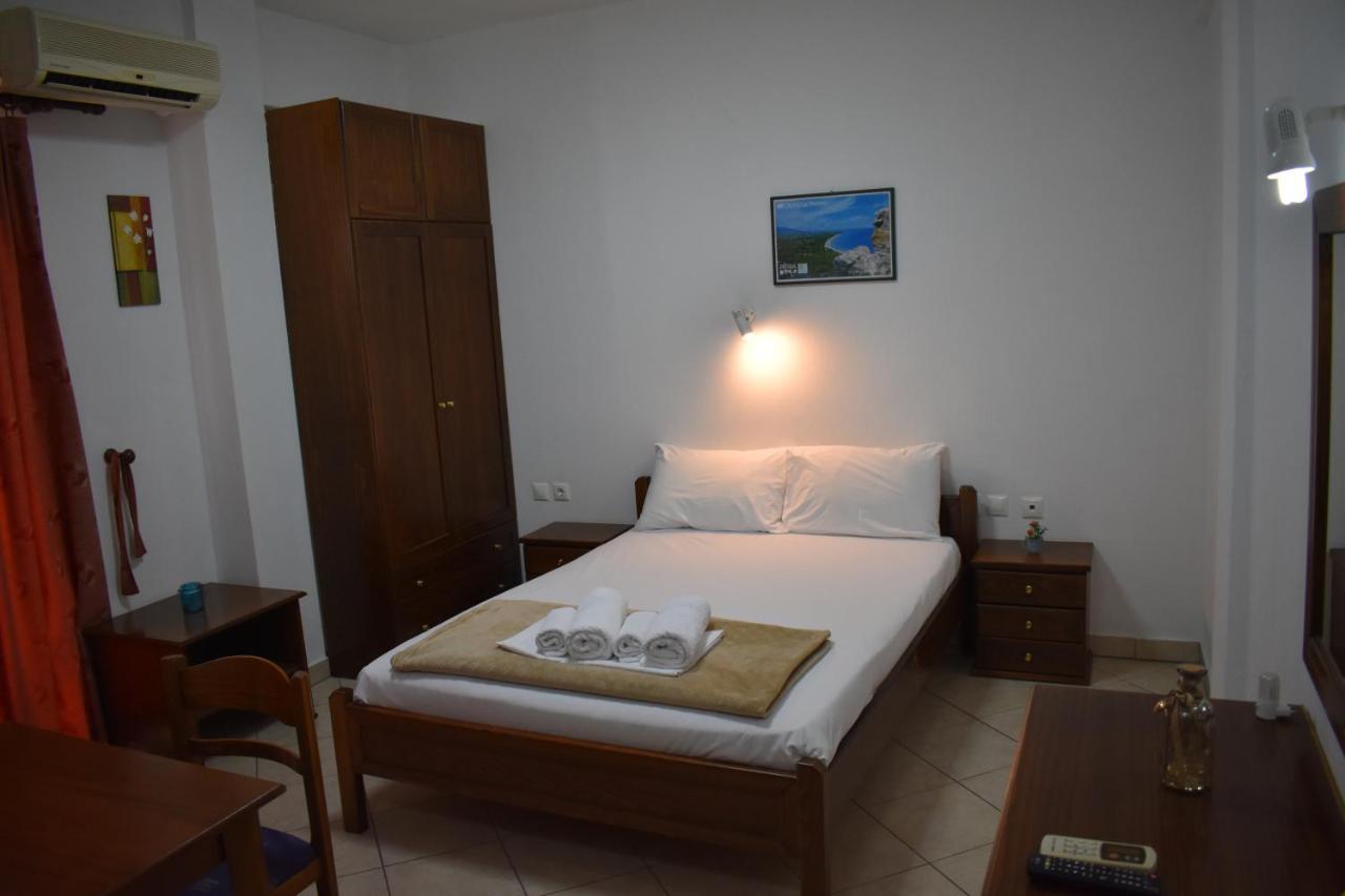 Galanis Studios And Apartments ปลาตาโมนาส ภายนอก รูปภาพ